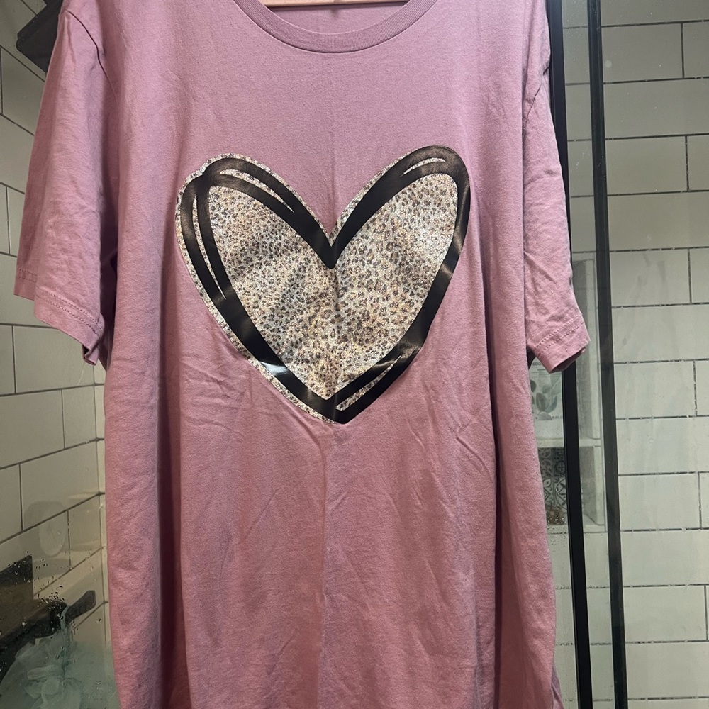 Bella Canvas Mauve Pink Short Sleeve Tee with Leopard Heart Graphic